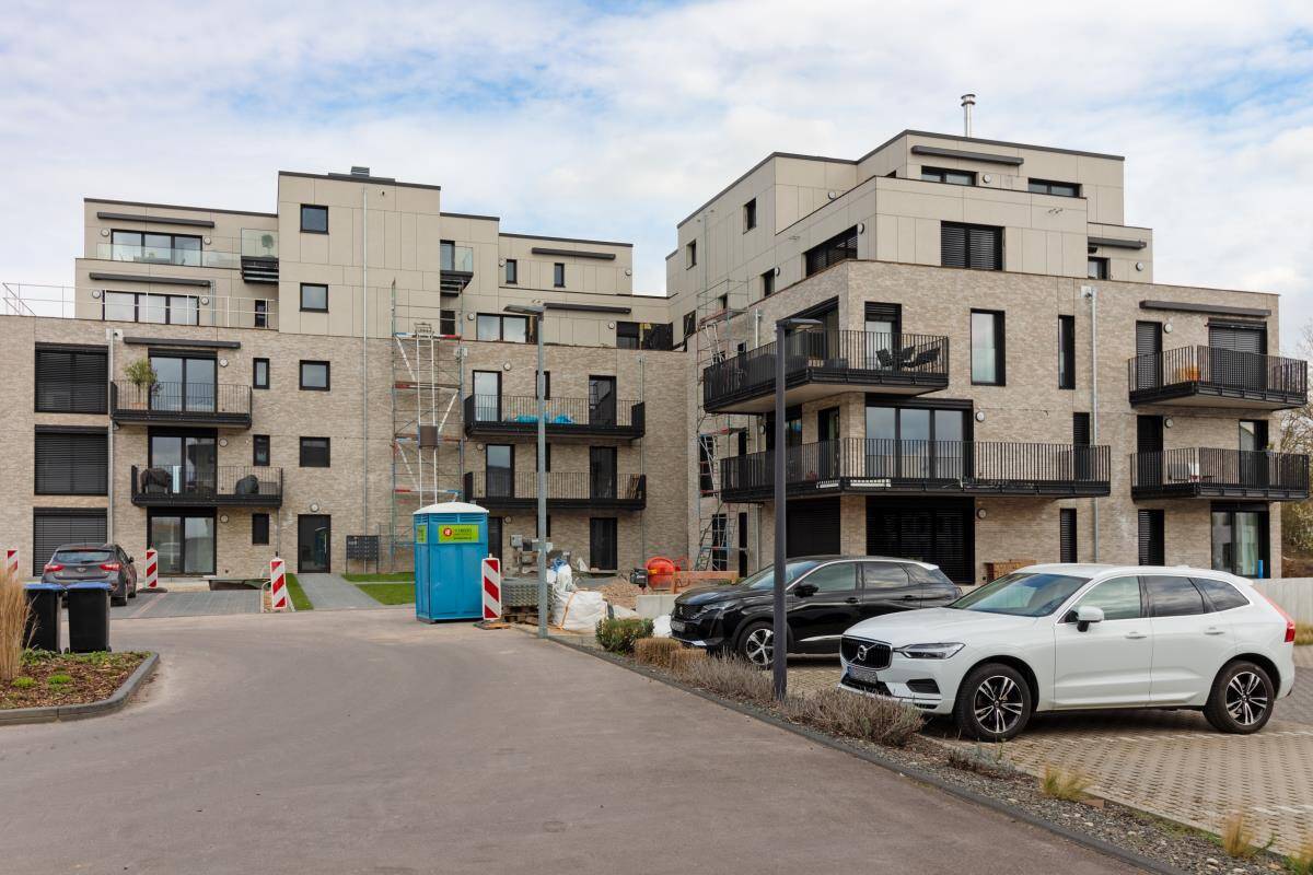 Moderne barrierefreie Wohnung im KFW 40 Energiesparhaus Trier mit Top Verkehranbindung Luxemburg – Trier – Bild 1 von 5