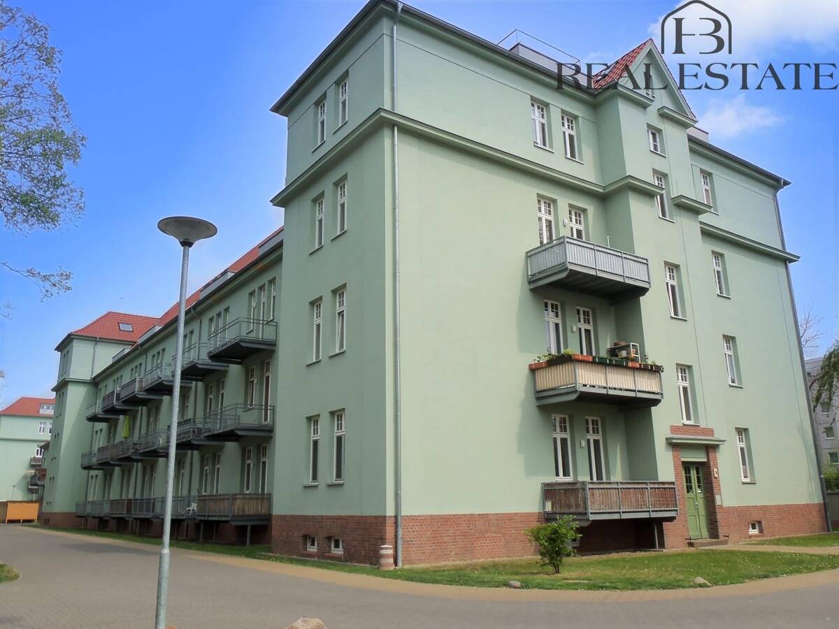 Attraktive 4-Raumwohnung im Encke-Carré - Ihr neues Zuhause! – 39110 Magdeburg – Bild 1 von 9