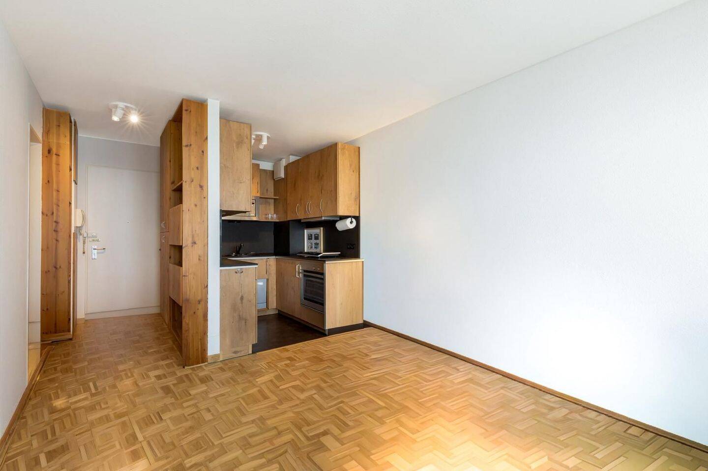 Die Lage könnte kaum zentraler sein - mitten im Herzen Berlins – Berlin – Vorschaubild 4