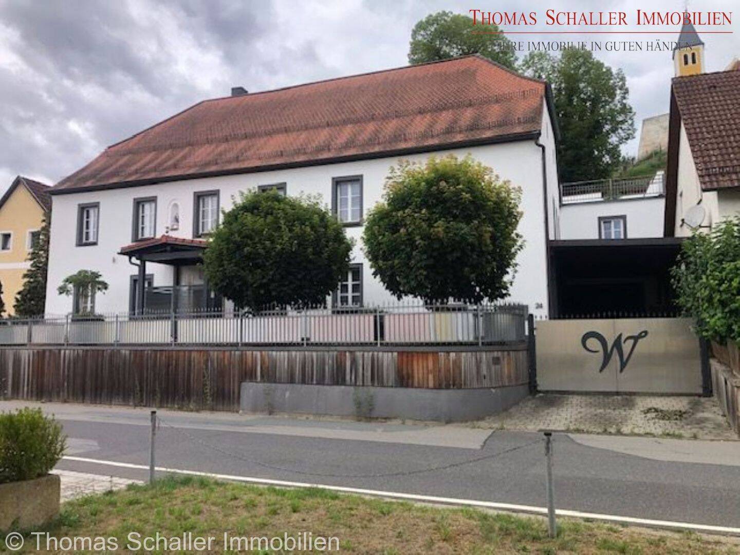 Kernsaniertes Historisches Denkmalanwesen mit außergewöhnlichem Entwicklungspotenzial – Hohenburg – Vorschaubild 3