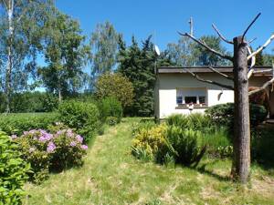 850 m² Eckgrundstück am Landschaftsschutzgebiet (unverbaubar) Bungalow, Keller, Nebengebäude, Garage – 4349 Leipzig – Vorschaubild 3
