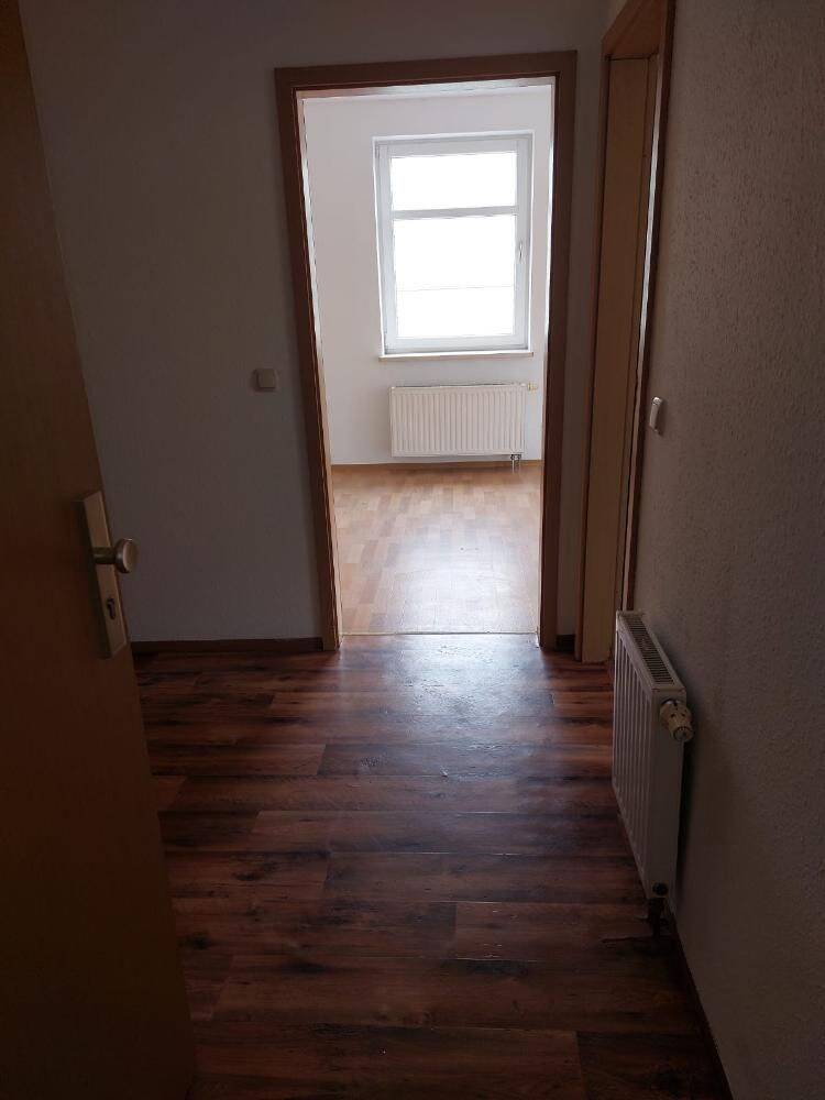 3 Zimmer Einbauküche und Balkon – Chemnitz – Vorschaubild 5
