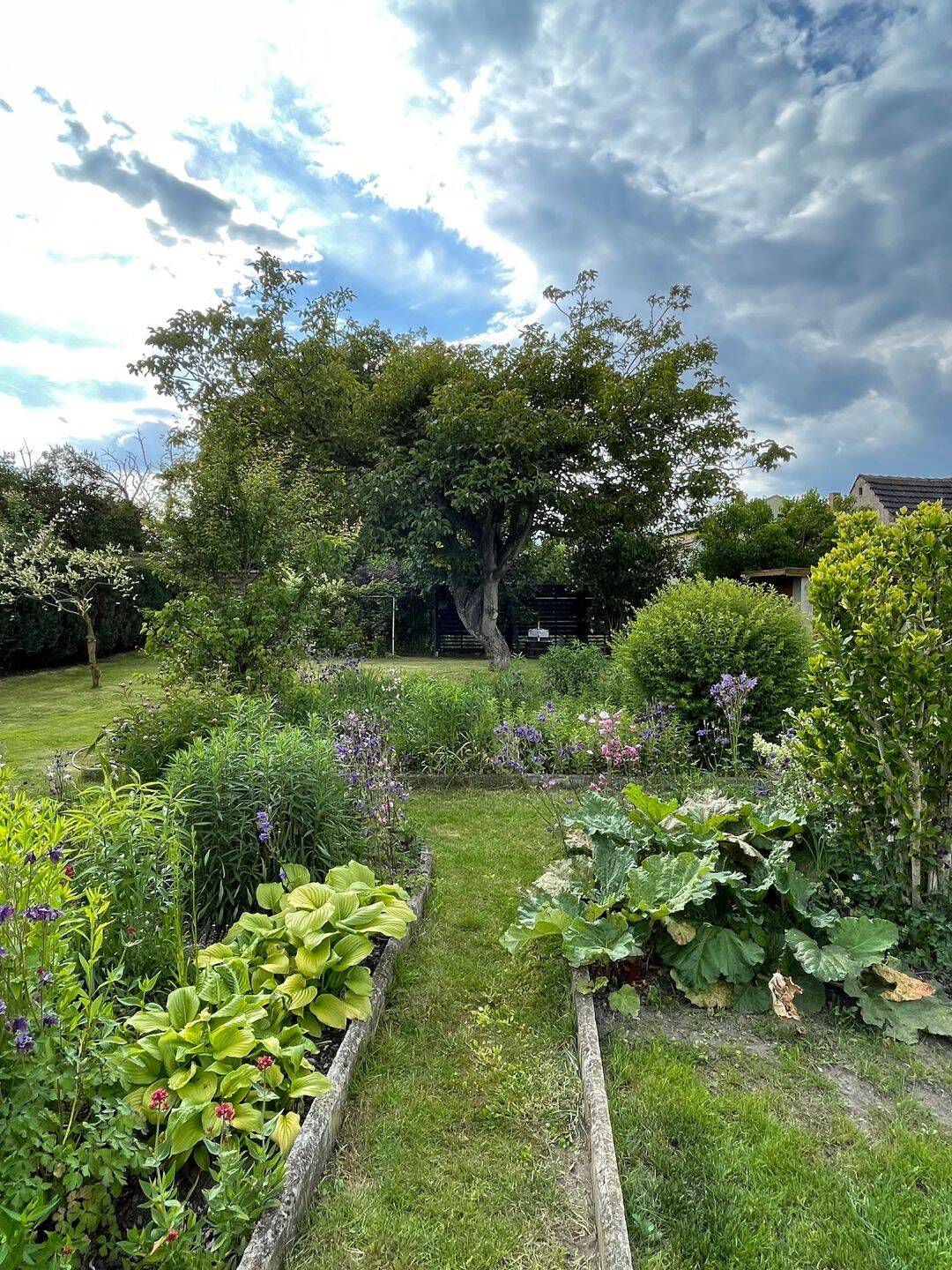 Einfamilienhaus mit Garten und Pool – Petersberg – Vorschaubild 4