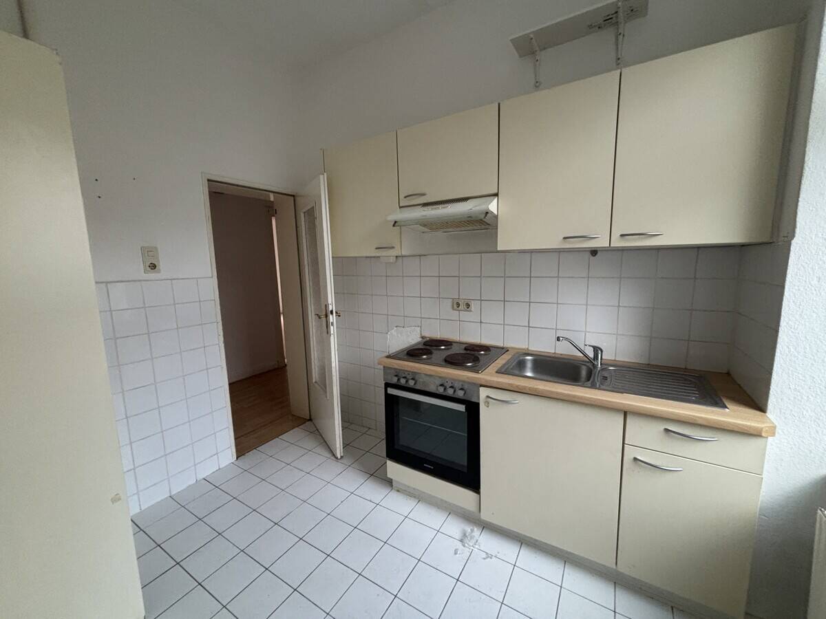 Frei & voller Potenzial: 2-Zimmer-Altbauwohnung aus 1920 im denkmalgeschützten Haus! – Kiel – Vorschaubild 5
