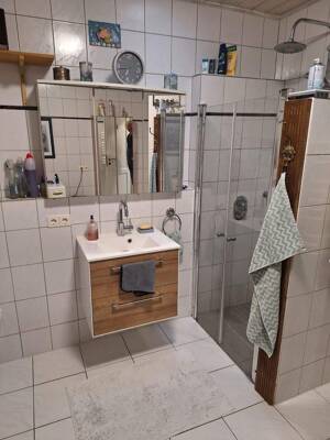 Helle 3-Zimmer-Wohnung in ruhigem Zweifamilienhaus – Balkon, Einbauküche & Stellplätze inklusive – 21398 Neetze – Vorschaubild 7