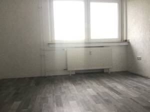 Schnuckelige Seniorenwohnung für Ehepaare im Grünen! (WBS und Mindestalter 60 Jahre erforderlich) – 45279 Essen – Vorschaubild 5