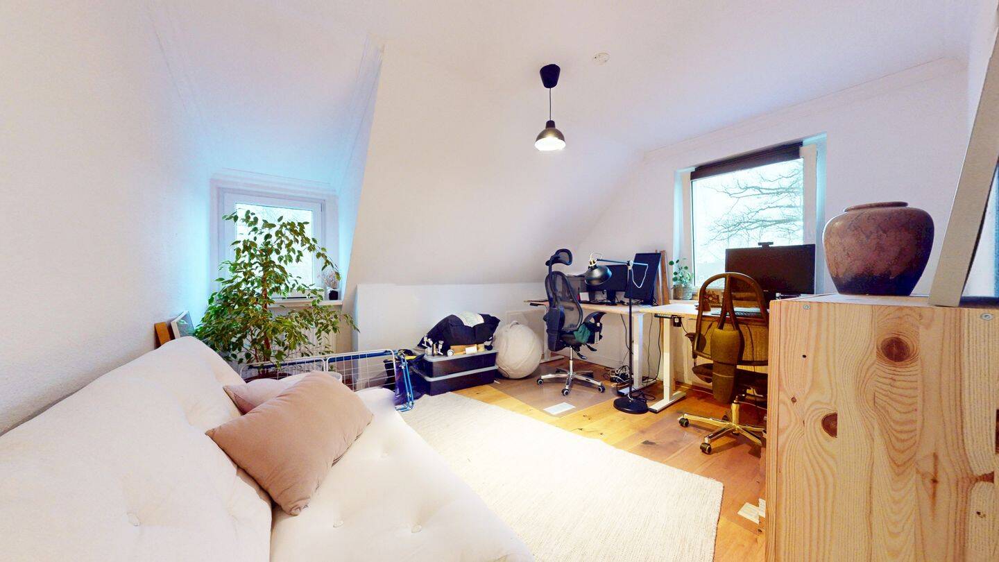 Lehesterdeich / Stilvolle 4-Zimmer-Maisonette-Wohnung mit Loggia in ruhiger Lage – Bremen – Vorschaubild 7