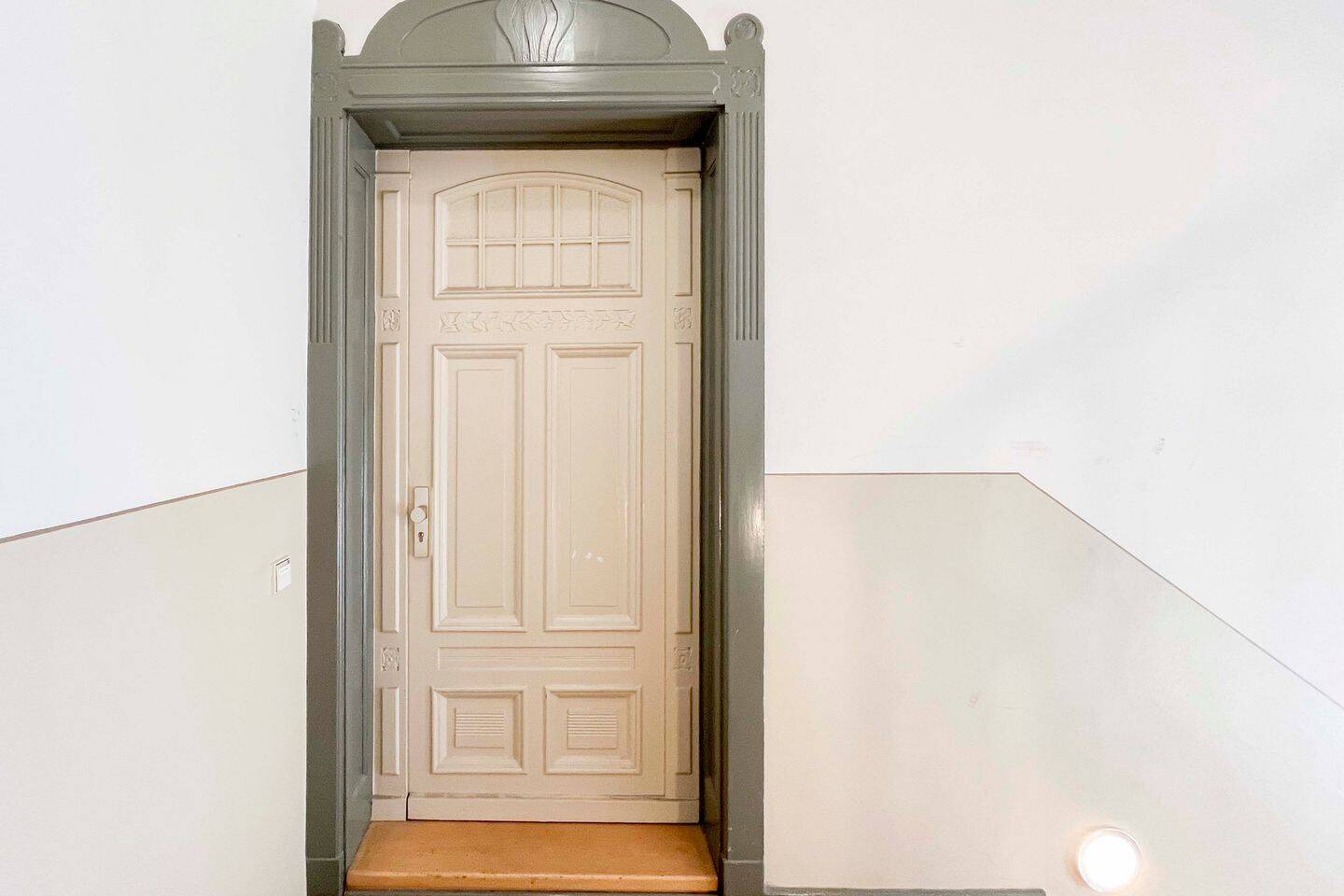 Bezugsfreie Altbauwohnung mit Balkon, Aufzug und Blick ins Grüne in Pankow – Berlin – Vorschaubild 9