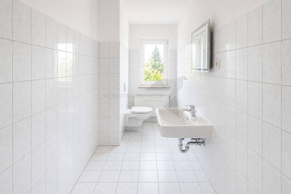 Romantische 3-Raum-Maisonette-Wohnung mit Tageslichtbad, Gäste-WC und Einbauküche in C-Ebersdorf – Chemnitz – Vorschaubild 5