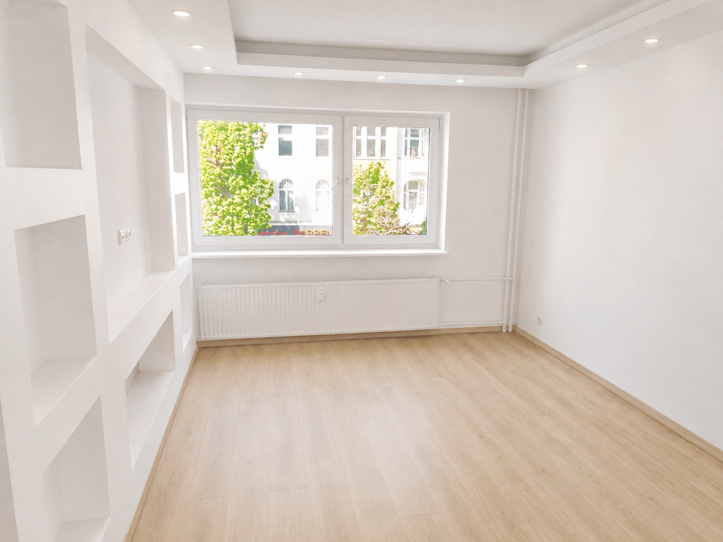 Saniert, mit Balkon und Pkw-Stellplatz -nahe Savignyplatz und Ku´damm im Wielandkiez- – Berlin – Vorschaubild 3