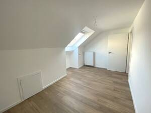 Moderne und sanierte Dachgeschoss-Wohnung in der Bremer Bahnhofsvorstadt! – 28195 Bremen – Vorschaubild 8