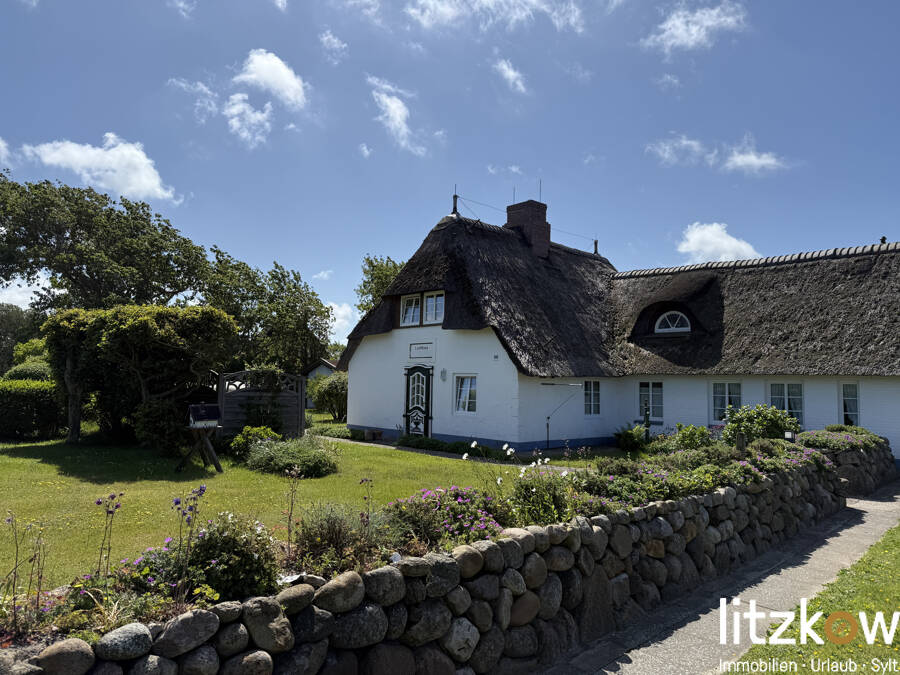 Teil eines Reetdachanwesens mit herrlichem Weitblick ! – Sylt – Bild 1 von 9