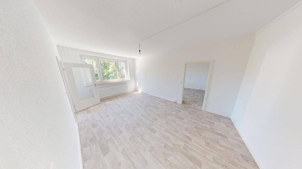 2-Raum-Erdgeschosswohnung mit Balkon – Chemnitz – Bild 1 von 4