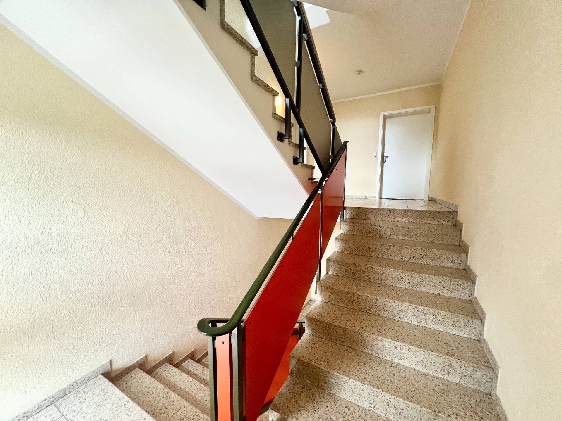 Mehrfamilienhaus in 61169 Friedberg (Hessen) mit 1.419 m² kaufen