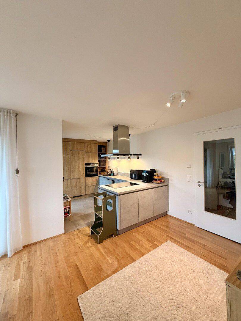 Exklusive 4-Zimmer-Wohnung mit Designerküche und Tiefgaragenstellplatz - Wohnen auf höchstem Niveau – Fürth – Vorschaubild 3