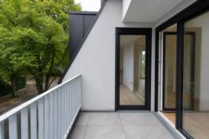Exklusive Maisonettewohnung im Dachgeschoss mit Spitzboden, Balkon und Loggia – 22043 Hamburg – Vorschaubild 6