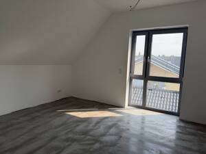 Komfortabler Neubau-Erstbezug mit großem Südbalkon in ruhiger Lage von Leverkusen-Quettingen – 51381 Leverkusen – Vorschaubild 7