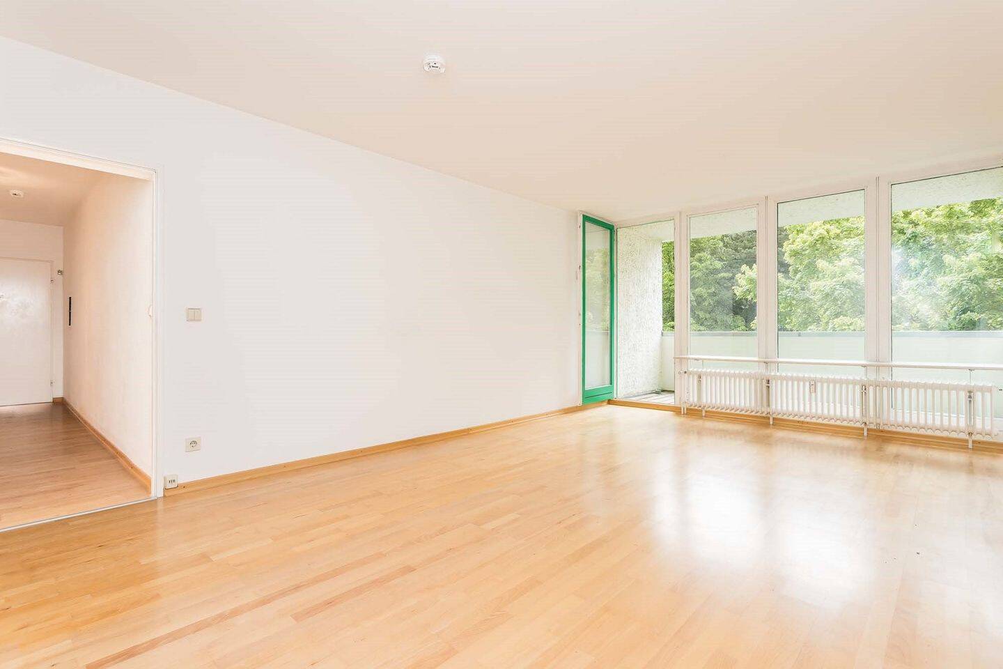 Gelegenheit nahe Botanischem Garten! Gut geschnittene 3-Zimmer-Wohnung mit großem Balkon und Blick ins Grüne – Berlin – Vorschaubild 4