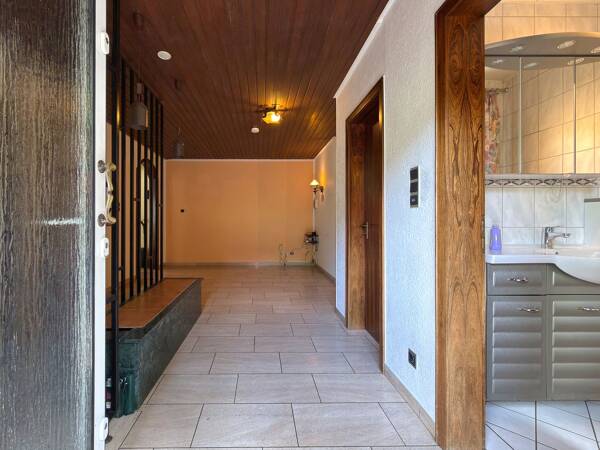 Mehrfamilienhaus in 57537 Wissen mit 231,86 m² kaufen