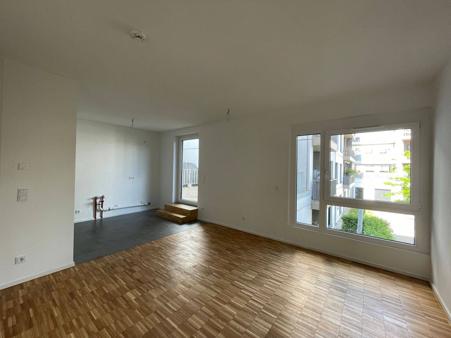 Große 3-Zimmer Wohnung mit Terrasse – Nürnberg – Vorschaubild 2