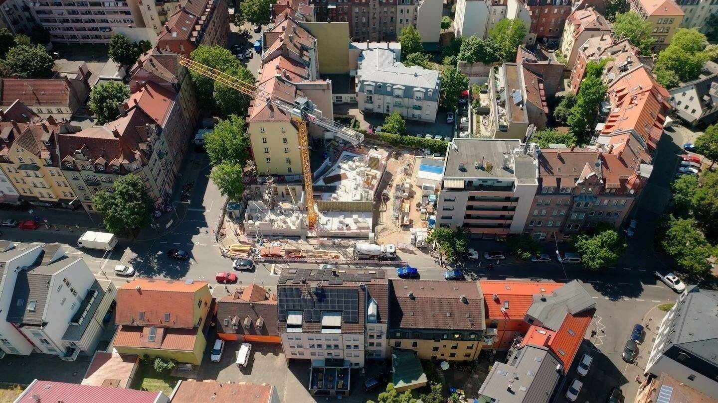 Neubau: Riesige Familienwohnung mit direktem U-Bahn-Anschluss – Nürnberg – Vorschaubild 5
