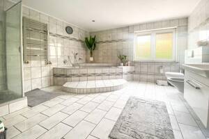 ?? Hausgefühl inklusive: Großzügige Erdgeschosswohnung mit Garten und separater Nutzfläche – 85049 Ingolstadt – Vorschaubild 5