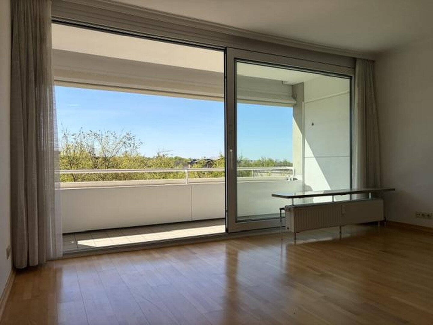 Lichtdurchflutete 2,5-Zimmer-Wohnung mit Südbalkon und Weitblick