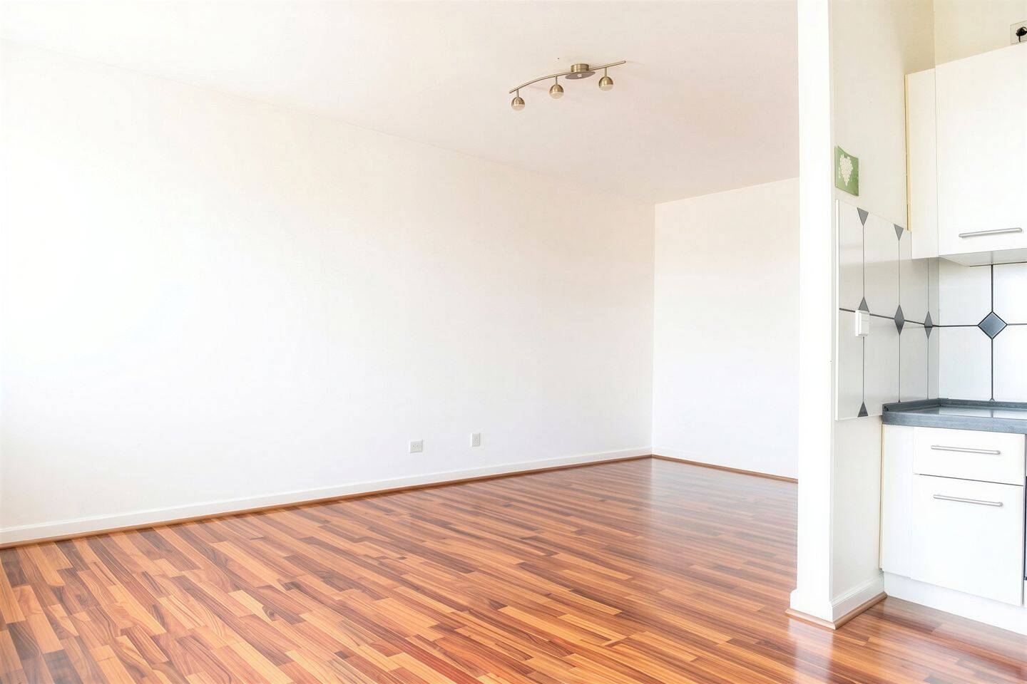 Hansaviertel mit City-Blick: Freie 2-Zimmerwohnung im 7.OG – Berlin – Vorschaubild 6