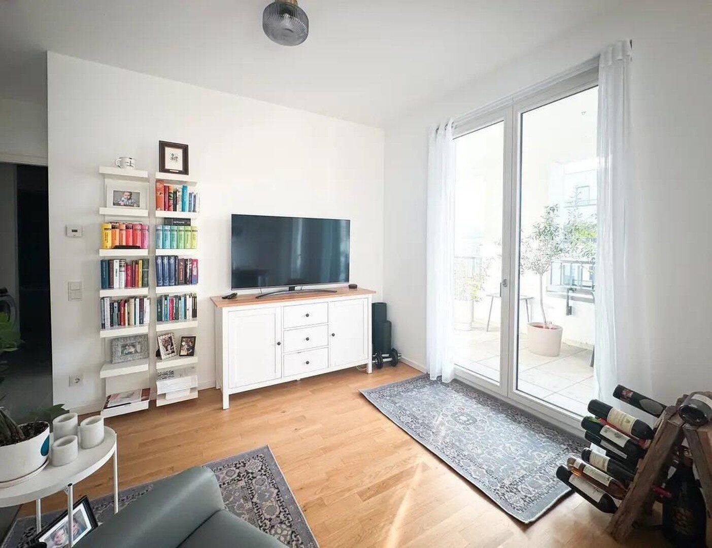 Modernes, helles 2-Zi-Wonung - komplett möbliert!!! – Berlin – Vorschaubild 2