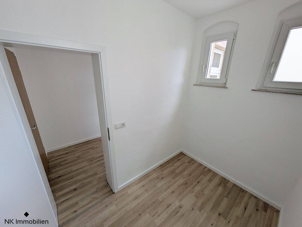 ++ einziehen & ankommen: frisch renovierte 2-Raum-Wohnung - mit Tageslichtbad! - Klarastraße ++ – Chemnitz – Vorschaubild 6