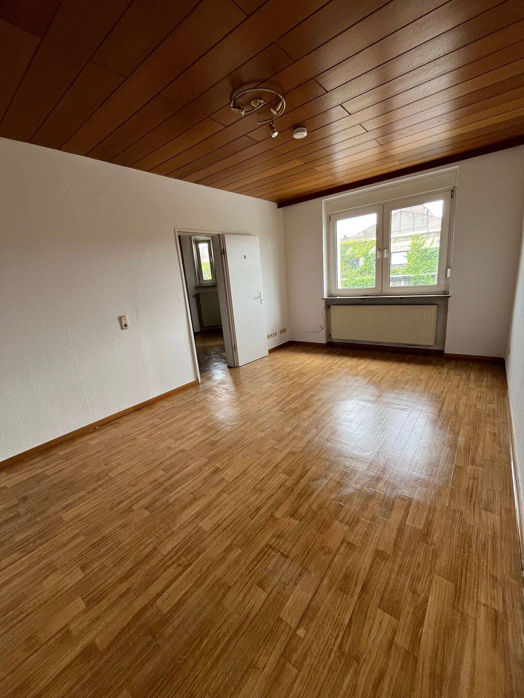Geräumige Familienwohnung mit 4 Zimmern in Brebach-Fechingen, Saarbrücken – Saarbrücken – Vorschaubild 3