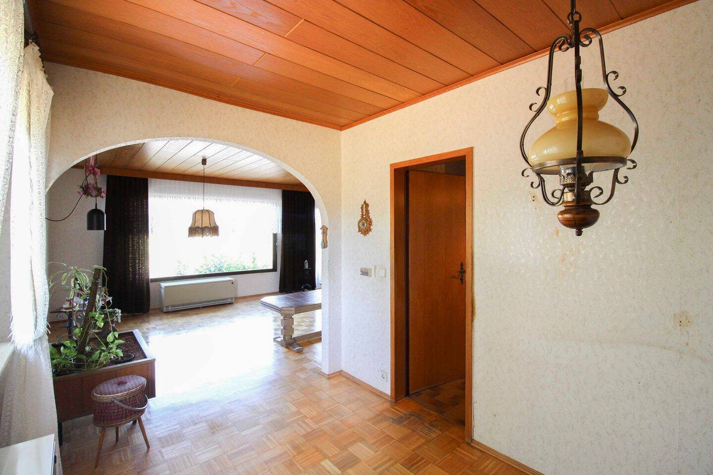 Ein Zuhause zum Wohlfühlen - Ebenerdiges Wohnen auf traumhaftem Eckgrundstück – Hungen – Vorschaubild 3