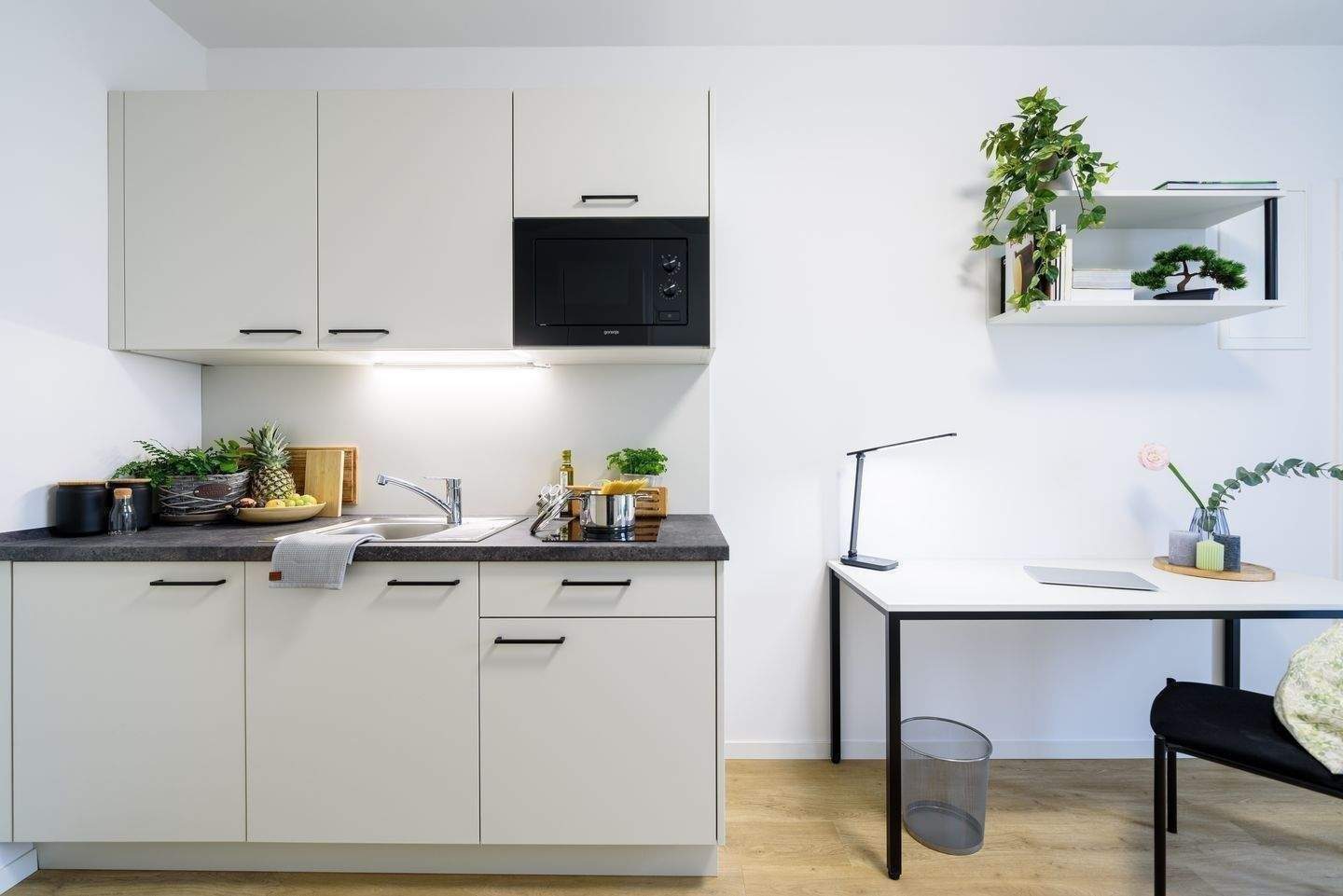 Modernes, möbliertes Apartment mit Balkon und ALL-IN-Miete in Potsdam-Babelsberg – Potsdam – Vorschaubild 2