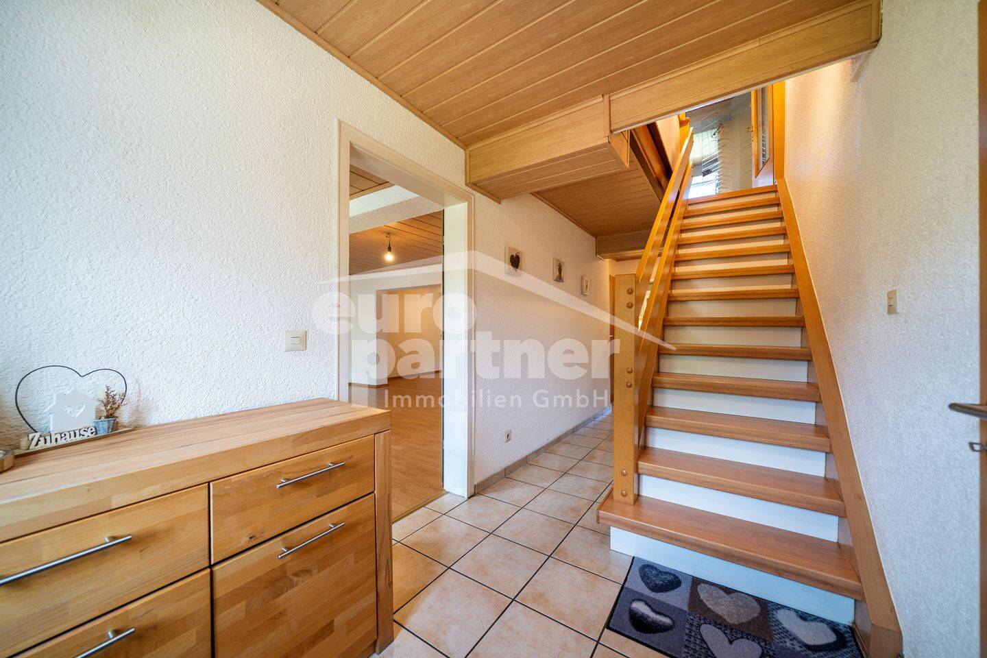 Großzügiges Wohnhaus mit Einliegerwohnung in Reichenbach! – Reichenbach – Vorschaubild 3