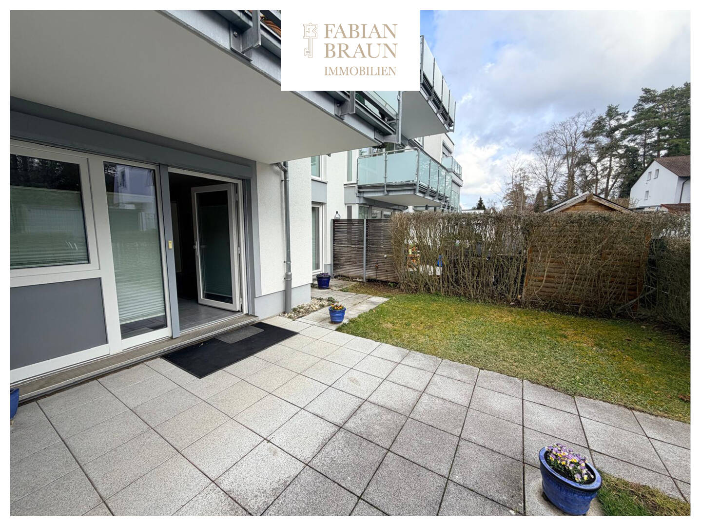 Praxis/Wohnung, EG, barrierefrei, EBK, 2 Bäder, Dusche, Carport, 90482 Nürnberg-Laufamholz – Nürnberg – Bild 1 von 7