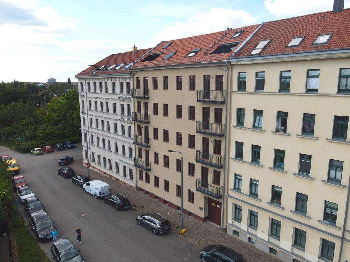 Neuwertig & modern! 2024 kernsaniertes MFH in Leipzig – Leipzig – Vorschaubild 2