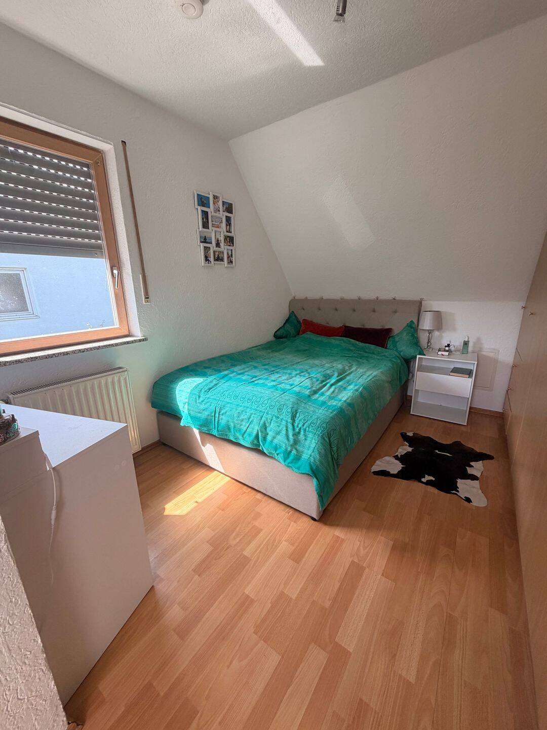 Charmante Dachgeschosswohnung für 1 Person- nahe U2 Feldmoching – München – Vorschaubild 2
