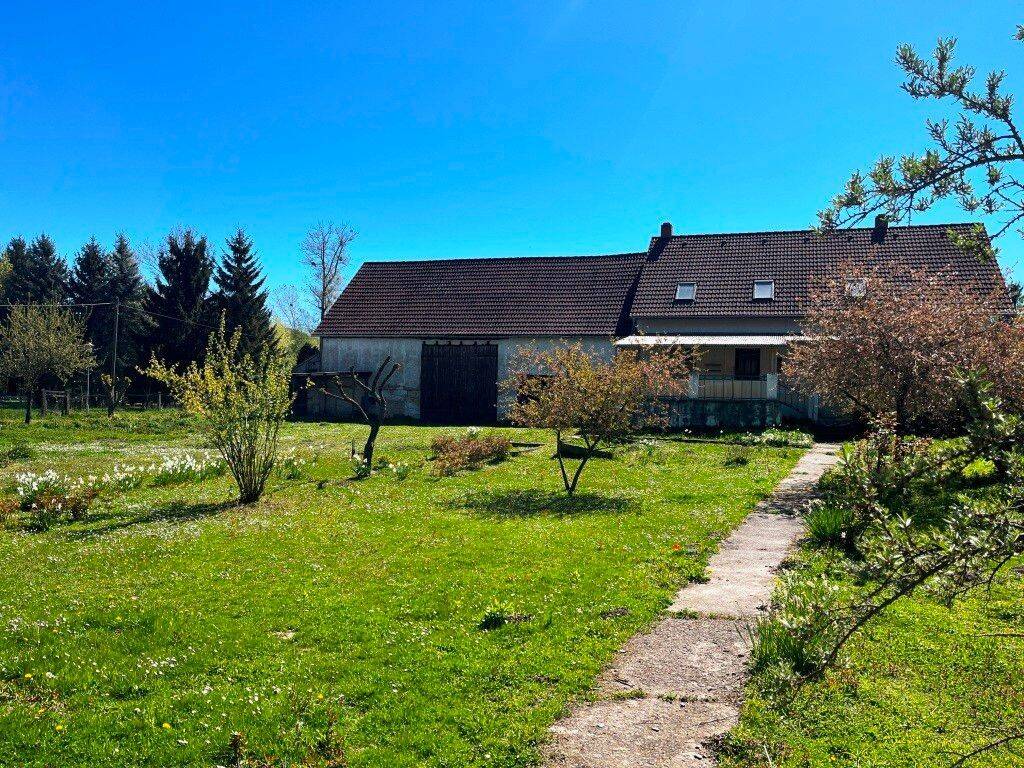 ehem. Neubauernhaus mit Scheune und großem Grundstück