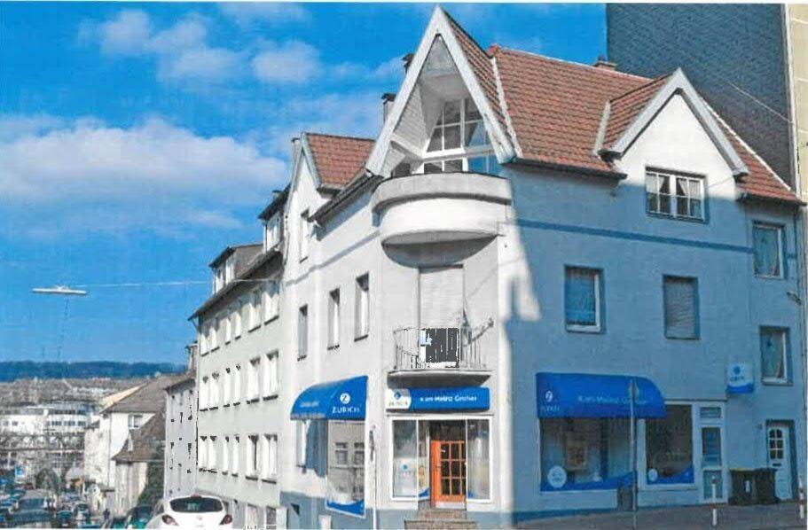 Gepflegtes Wohnhaus mit Gewerbeeinheit in Wuppertal – Wuppertal – Vorschaubild 2