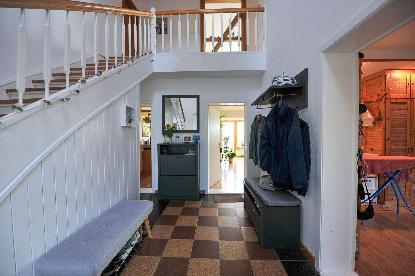 Zeitloses Wohnhaus - modernisiert & lichtdurchflutet – unverbaubarer Blick auf den Strelasund – Altefähr – Vorschaubild 6