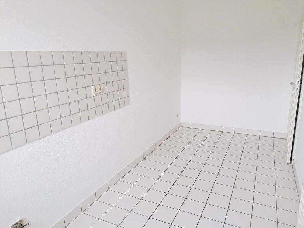 !! Dachgeschoss, 3-Zimmer-Wohnung mit Laminat in Chemnitz / Gablenz !! – Chemnitz – Vorschaubild 8