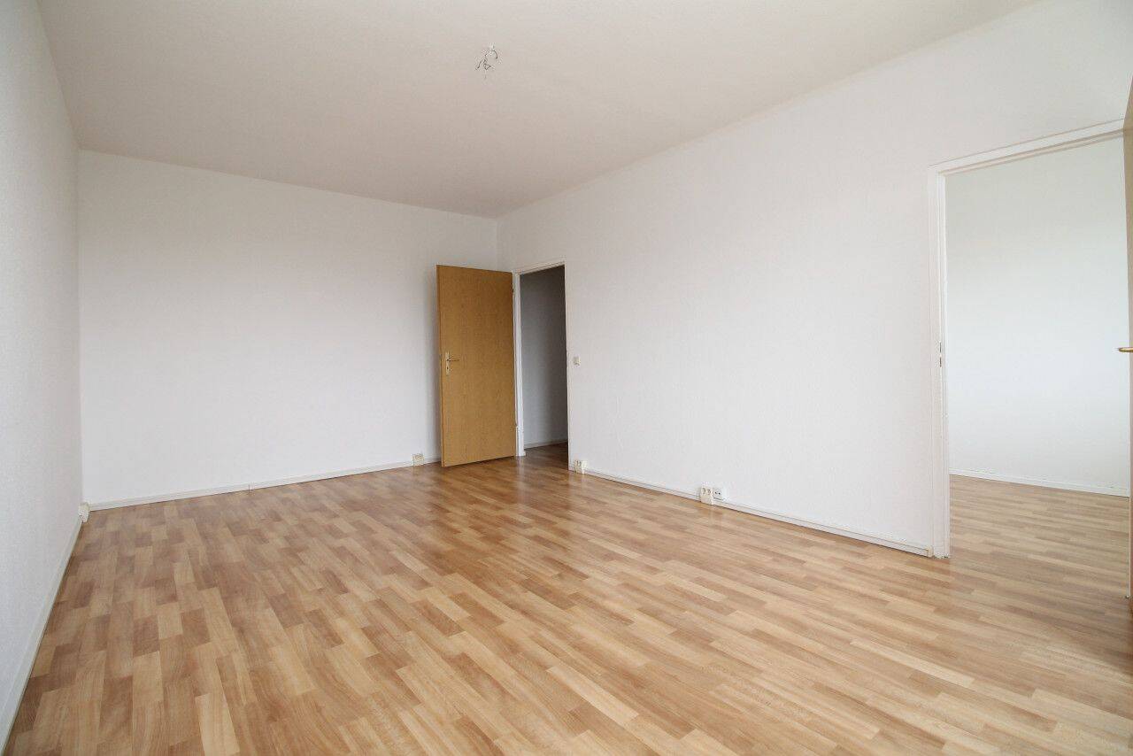 Helle Dreiraumwohnung mit Balkon und Aufzug – Leipzig – Vorschaubild 3