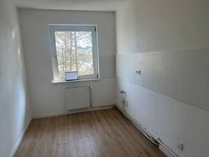 Renovierte 4-Zimmer-Wohnung mit Balkon