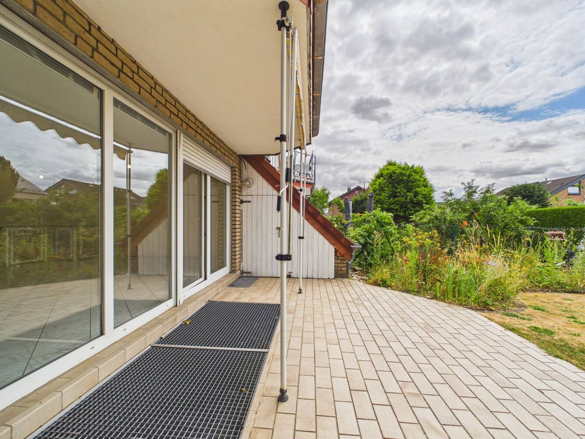 Erdgeschosswohnung in 53919 Weilerswist mit 90 m² kaufen