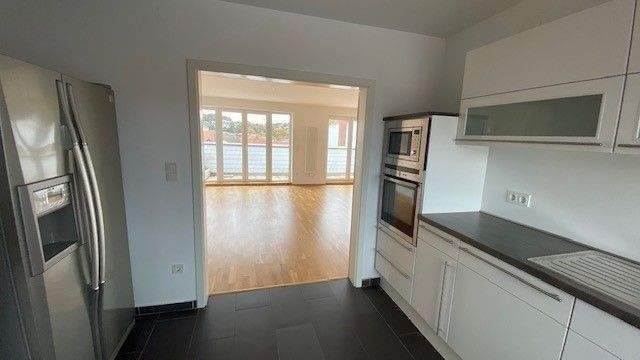 Maisonette Wohnung im Zentrum von Saarbrücken (1x Durchgangsz.) EBK Bad Gäste WC und Terrasse, , Großh.-Friedr.-Str. 10 66111 Saarbrücken – Saarbrücken – Vorschaubild 9