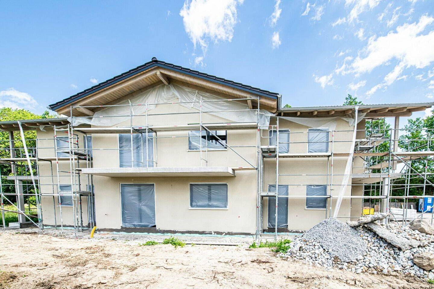 Neubau - sonnenverwöhnte, moderne KfW 55 Gartenwohnung mit Terrasse direkt in Cham zu verkaufen – Cham – Vorschaubild 7