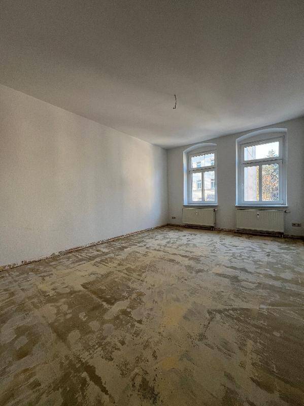 ***Geräumige 3-Raumwohnung mit neuem Fußboden und Balkon – Chemnitz – Vorschaubild 5
