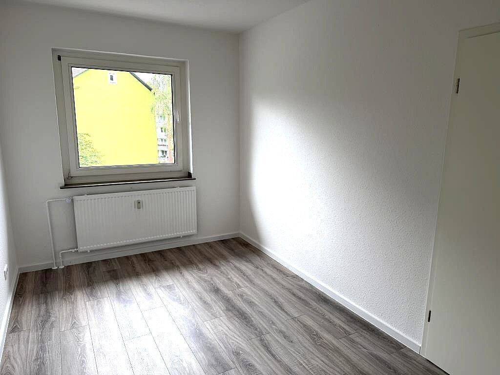 Frisch renoviert. Frisch verliebt. / Freshly renovated. Falling in love all over again. – Hagen – Vorschaubild 7