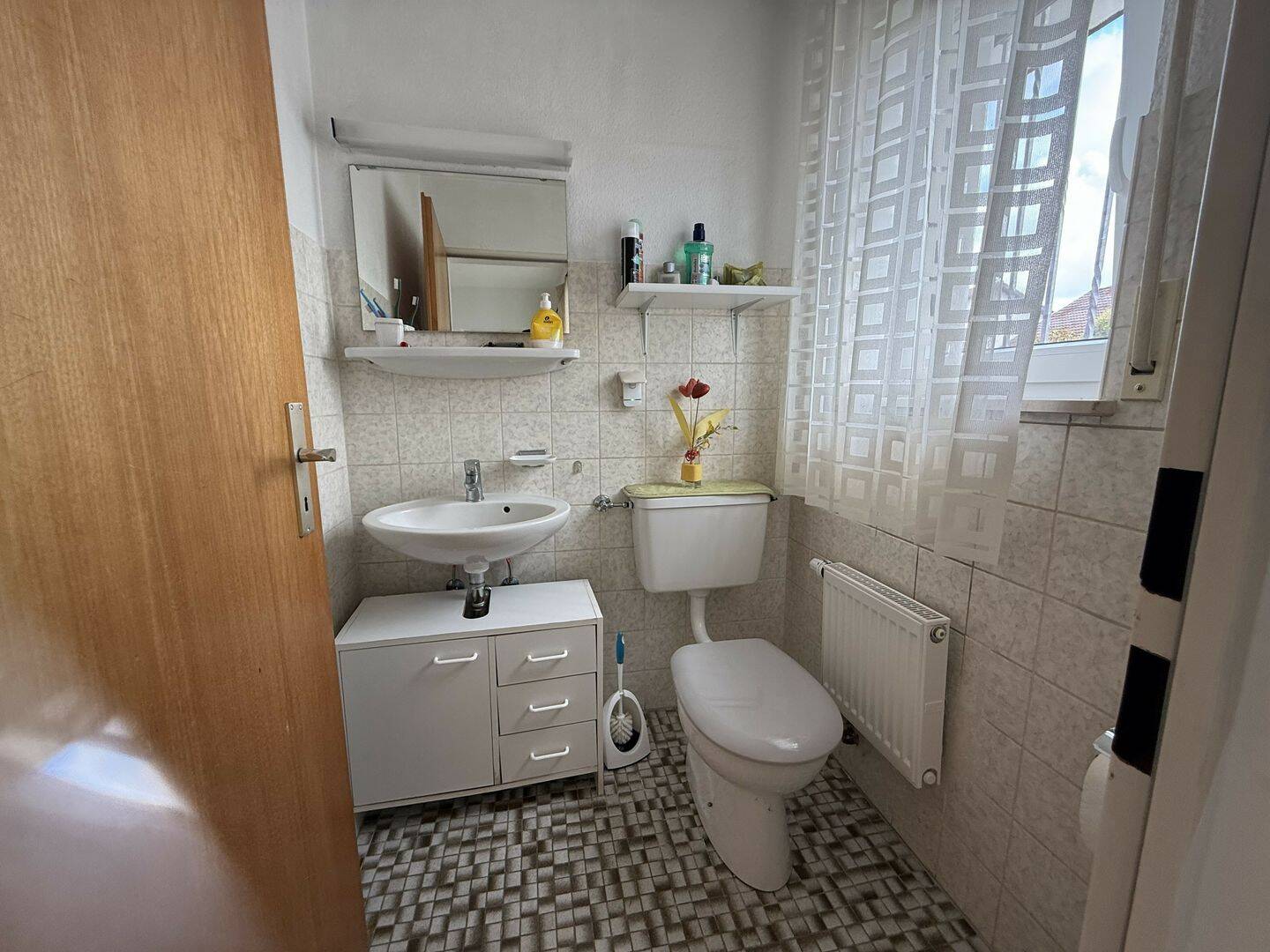 Einziehen und Wohlfühlen - Gepflegtes Einfamilienhaus mit Kamin, Garage und großem Garten – Fürth – Vorschaubild 5