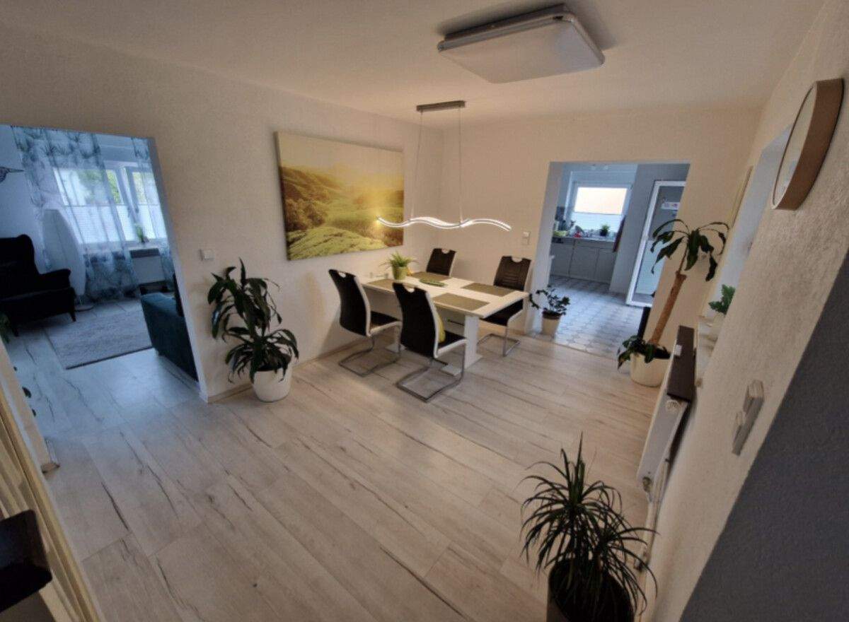 Charmante Doppelhaushälfte mit Traumgarten, großer Terrasse und moderner Ausstattung! – Lübeck – Vorschaubild 6